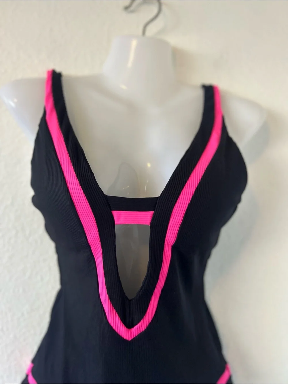Becca Rib Color Block Black One-Piece Swimsuit with Hot Pink Trim Size S